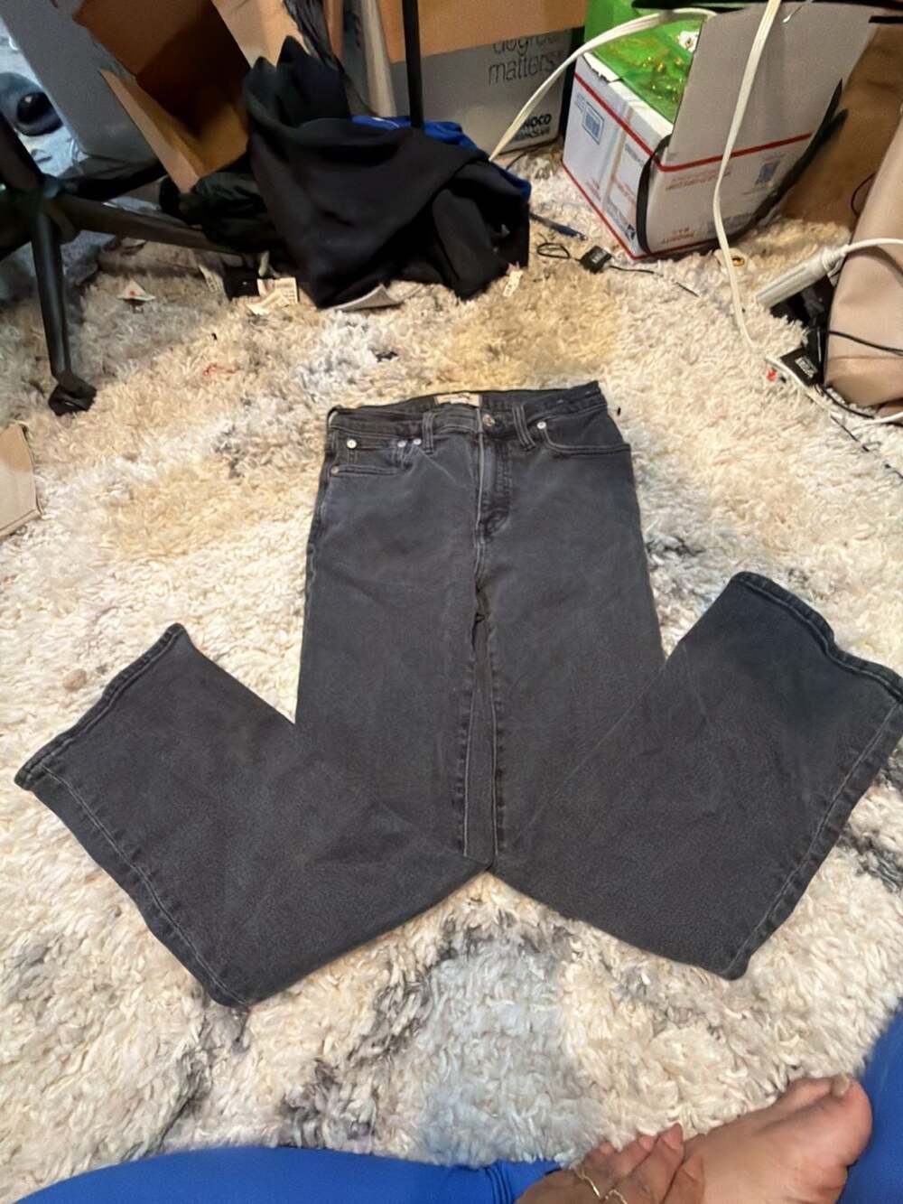 Madewell Mid-Rise Kick Out Jeans in Washed Black, Size 27